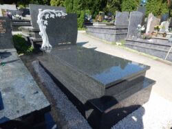 185 Zdjęcia nagrobka z rzeźbą w kształcie drzewa